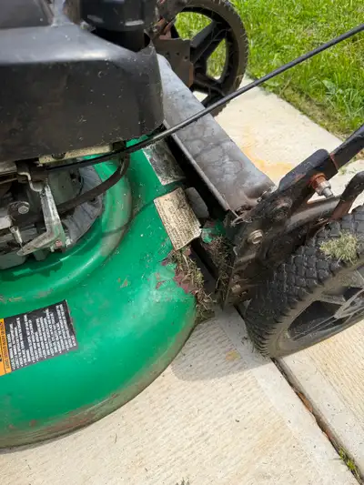 Moteur va super bien lame neuve 35$