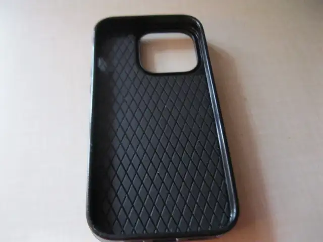 Brand new cases for iPhone 14 Pro $5.00 or less in Cell Phones in North Bay - Image 9