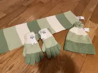 2 Kits pour manteau hiver fille vert et rose  7-8 ans neuf 