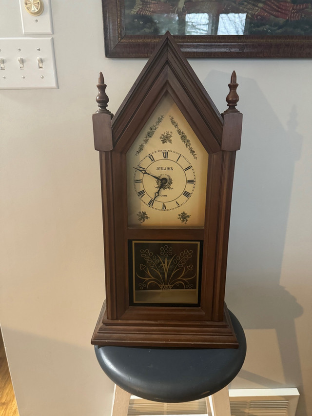 Vintage Bulova clock  in Arts & Collectibles in Kingston