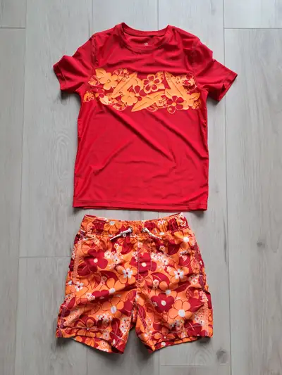Gap swimming trunks and rashguard 7-8 T, View more