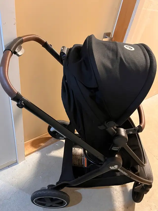 poussette et coquille in Strollers, Carriers & Car Seats in City of Montréal - Image 4