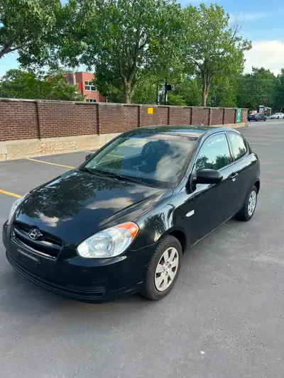 Hyundai Accent 2011 MANUELLE en excellente condition. -Transmission manuelle -Aucun problème mécaniq...