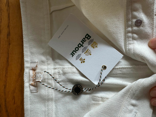 Barbour white denim skirt in Women's - Dresses & Skirts in Ottawa - Image 2