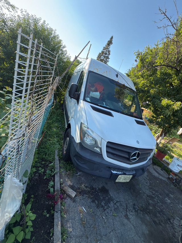 2015 Mercedes-Benz Sprinter Van in Cars & Trucks in Mississauga / Peel Region - Image 3