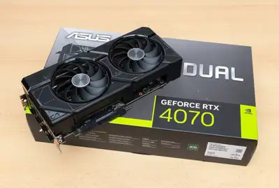 Selling an ASUS DUAL GeForce RTX 4070 with 12GB of GDDR6X memory, perfect for high-end gaming and co...