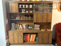 Wall unit 