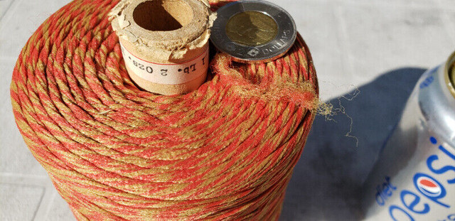 Bobine de laine dans Loisirs et artisanat  à Ville de Montréal - Image 3