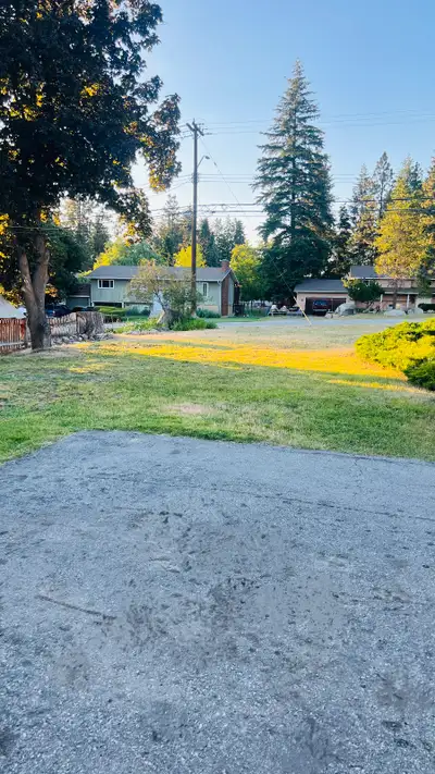 Entire rancher house with 3 bedrooms, 1 full bath, 1200 sqft. Available for rent on sept 1st. Big lo...