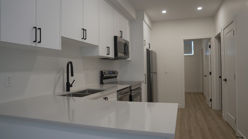 FOR RENT: Highland Park Basement Suites 4