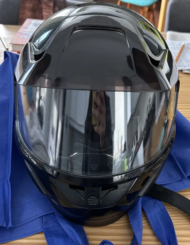 snowmobile kids helmet in Snowmobiles Parts, Trailers & Accessories in Oakville / Halton Region - Image 2