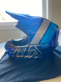 Troyleedesigns motocross helmet 