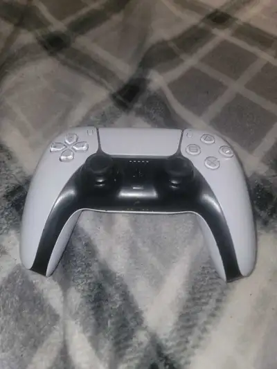 white ps5 controller, View more