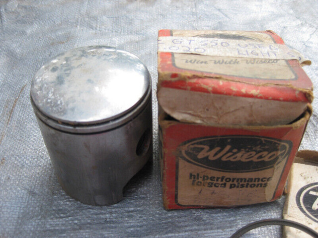 Suzuki Motorcycle GT 550 Piston and Rings - $40.00 obo in Other in Kitchener / Waterloo - Image 2