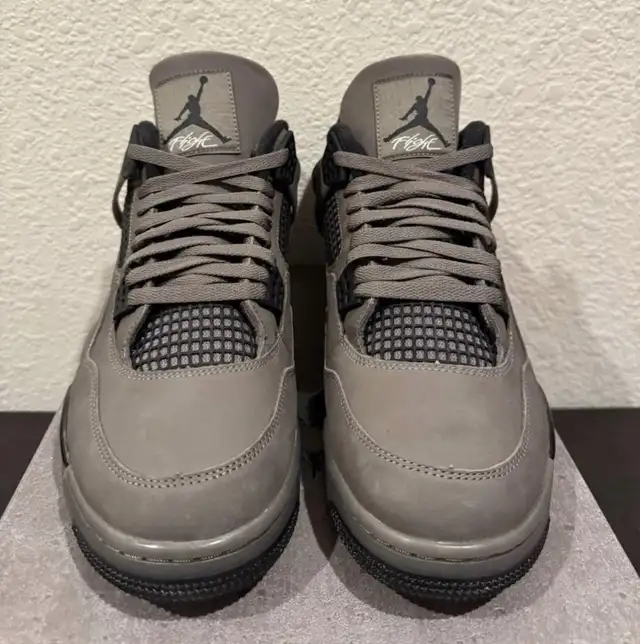Jordan 4 Cave Stone in Men's Shoes in Mississauga / Peel Region - Image 3