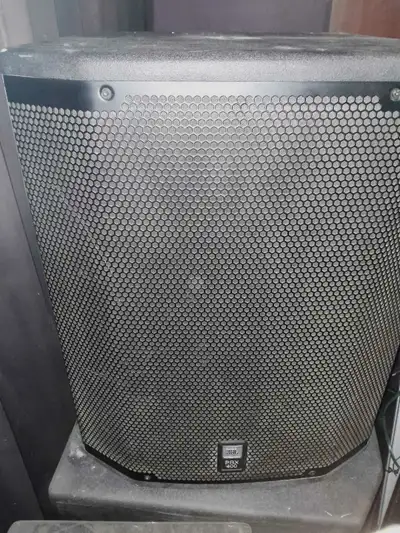 JBL PRX400 professional 18” Passive Subwoofer – Loud & Reliable Used, fully functional, with minor c...