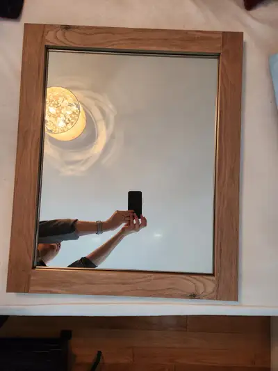 Miroir avec cadre en bois, View more