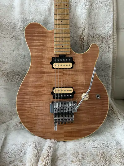 Ernie Ball Musicman Axis (EVH), View more
