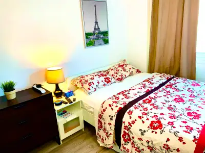 FEATURES: Metro Guy-Concordia 2min, Renovated, Furnished, Private TV, A/C, Queen-sized Bed, Bright a...