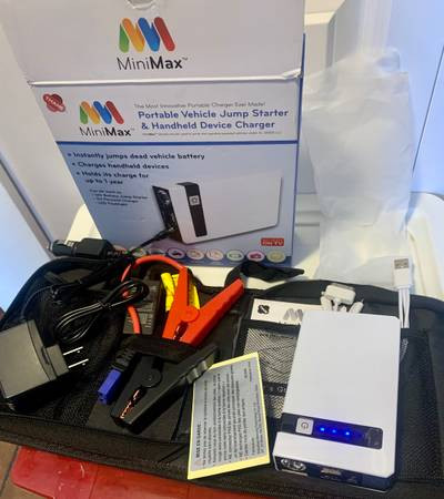 MiniMax Portable Vehicle Jump Starter in Other Parts & Accessories in Burnaby/New Westminster