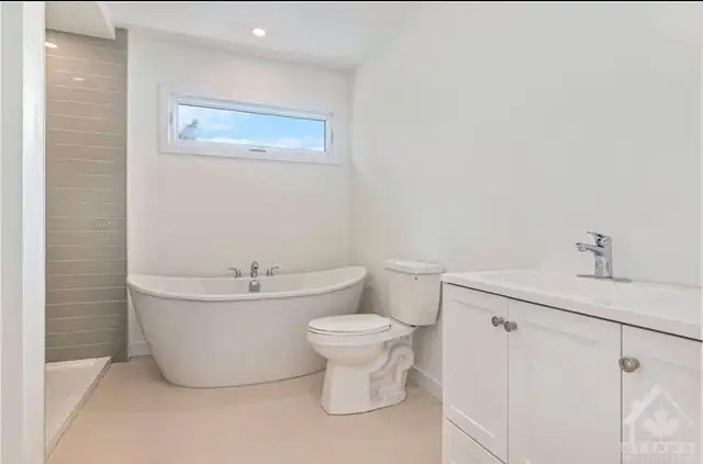 3 Bedroom / One Bathroom in Long Term Rentals in Ottawa - Image 11