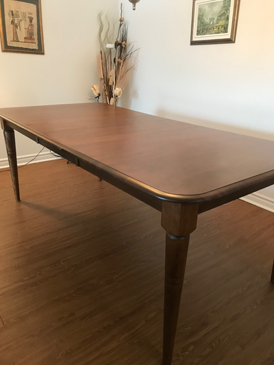 Table de salle a manger et buffet en merisier massif du Québec, View more