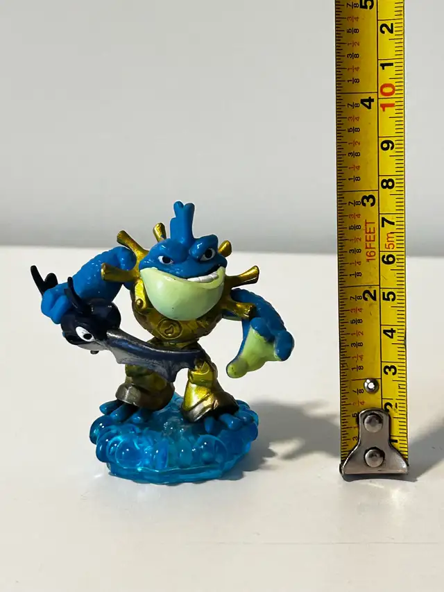 Skylanders SWAP Force Rip Tide Figure 84805888 Water 2013 in Toys & Games in Edmonton - Image 3