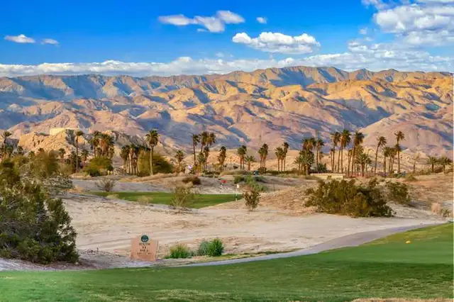 Desert Villa-Terra Lago Golf Course (Palm Springs) CA in California in Canada - Image 7