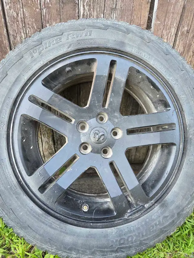 Dodge/Jeep 18" 114.3 x 5 aluminum rims w old winter tires in Tires & Rims in Stratford - Image 7