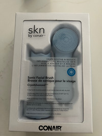 NEW Skn by Conair