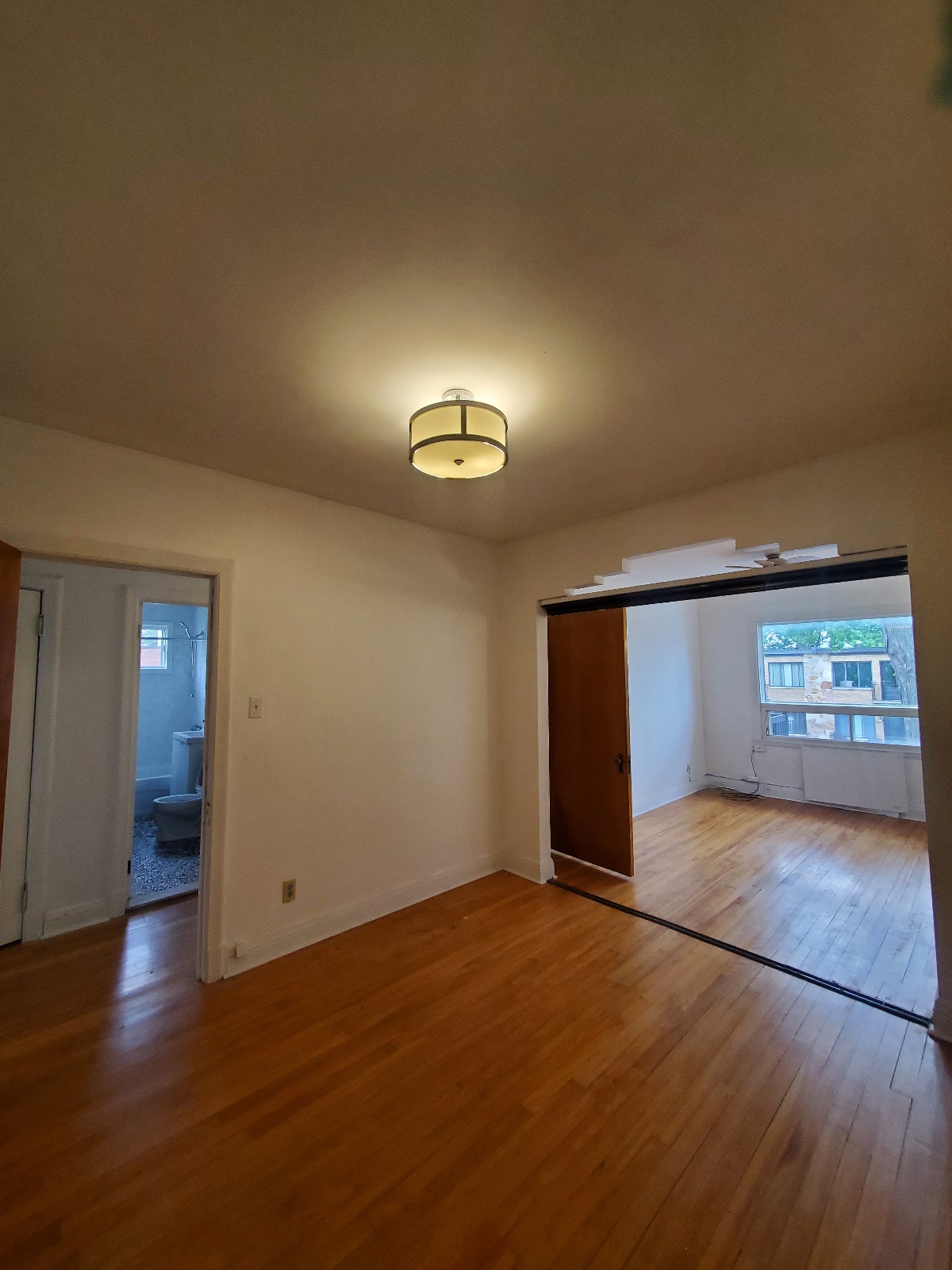 5 1/2 ensoleillé , Promenade Fleury, Au Coeur Ahuntsic, Montréal — photo 1
