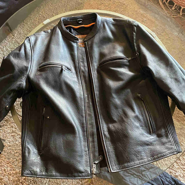 Men’s XL motorcycle jacket in Men's in Hamilton