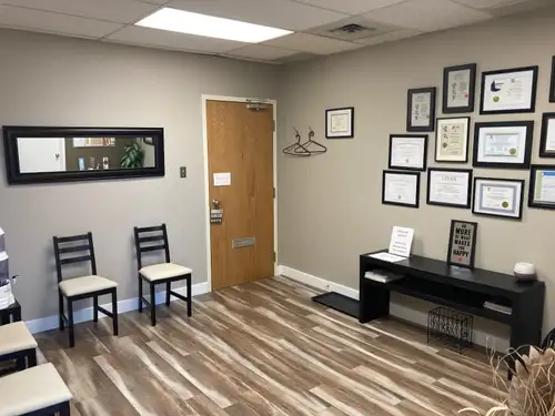 Shared Office Space Markham in multidisciplinary clinic. Please read full ad. Beautiful space, lots...