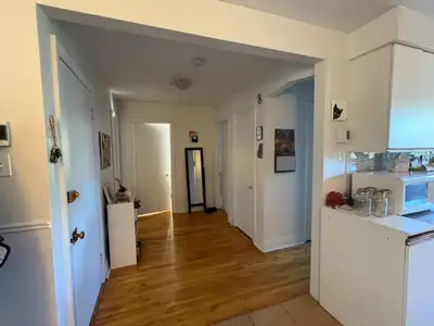 FILLES SEULEMENT - Pour janvier / février - Chambre non meublée - Pas d’animaux, non-fumeur - Le pri...