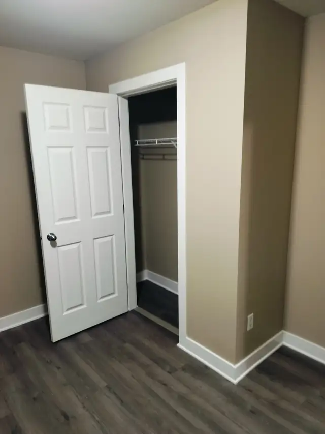 New paint/floor 2br Willoughby legal basement suite for rent in Long Term Rentals in Delta/Surrey/Langley - Image 5