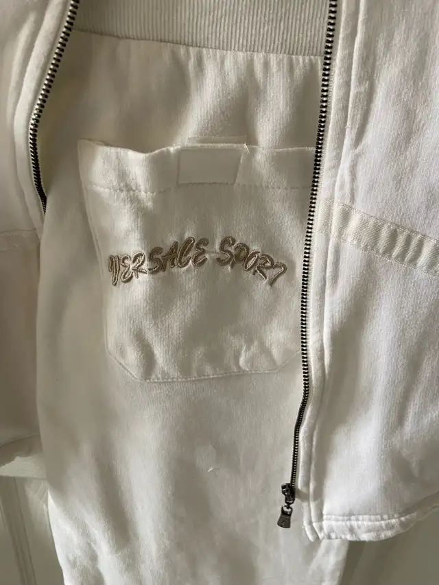 Versace women’s tracksuit size XS  in Multi-item in Markham / York Region - Image 5