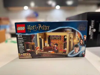 BNIB Lego 40452 Hogwarts™ Gryffindor™ Dorms, View more
