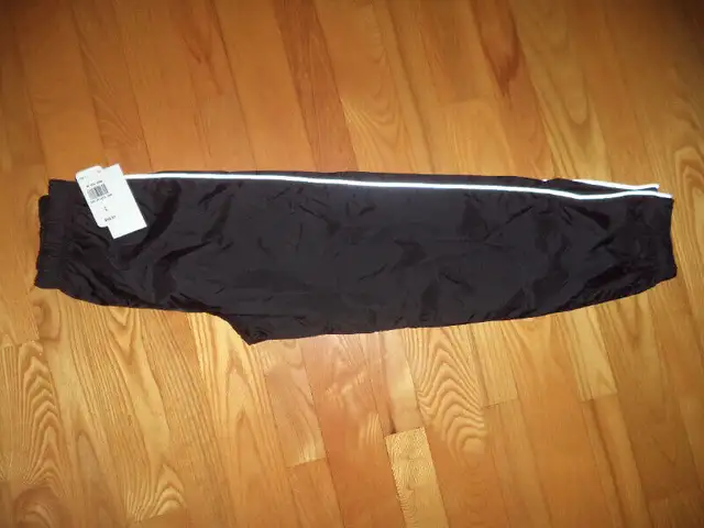 Pantalon de neige enfant, neuf, Taille Petit in Kids & Youth in Longueuil / South Shore - Image 2