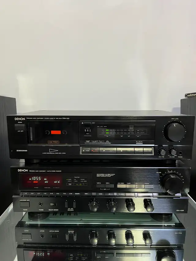 Vintage Denon Stereo Set in Stereo Systems & Home Theatre in City of Toronto - Image 2