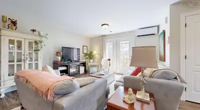 A Spacious & Cozy 2-Bedroom Rental! Welcome to your dream rental! This well-built, 2-bedroom, 1-bath...
