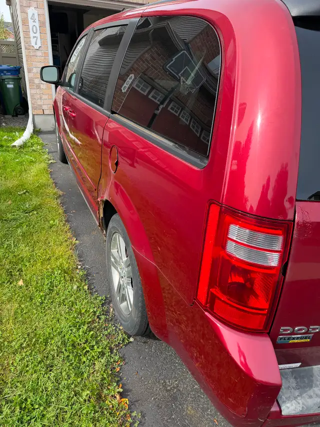 2010 Dodge Caravan574686626223247361