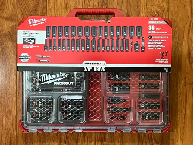Milwaukee 3/8 in Metric & SAE Deep Impact PACKOUT Socket Set in Hand Tools in City of Toronto - Image 3