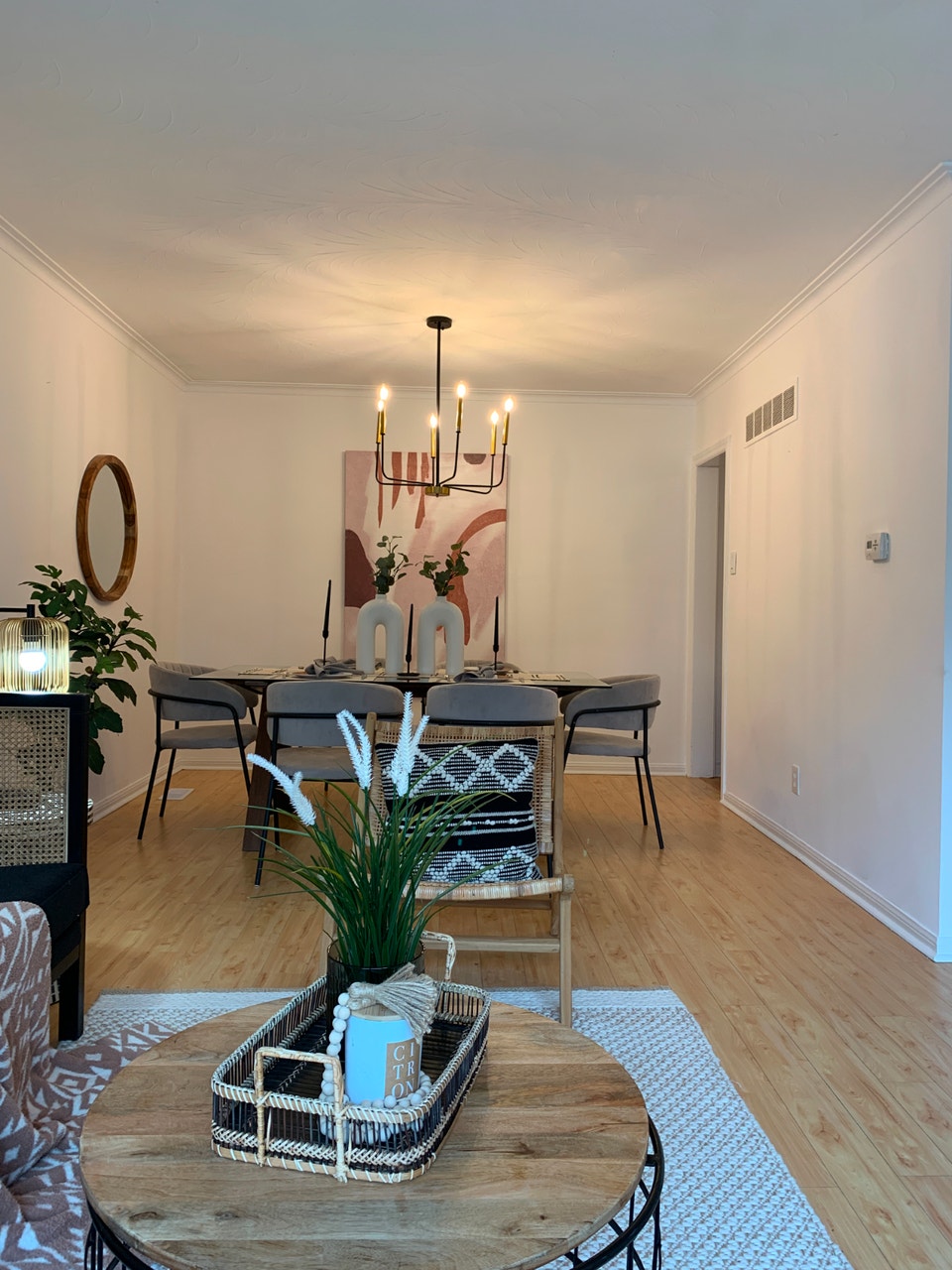 North York  detached house upper level one bedroom for rent 3