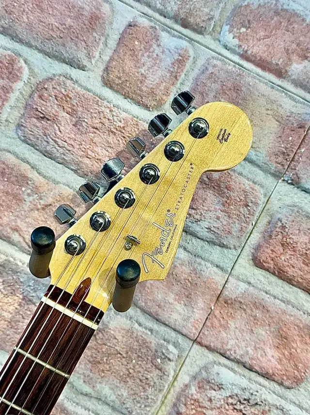 Fender American Pro Stratocaster 2018584654978862950404