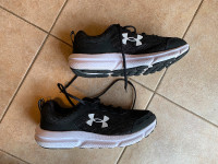Under Armour running shoes size 9
