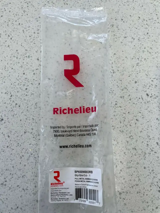 Richelieu Silver Cupboard door pulls  or drawer handles -6 in Hardware, Nails & Screws in North Bay - Image 4