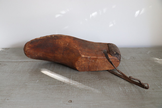 Moule antique-rustique pour soulier dans Art et objets de collection  à Ville de Montréal - Image 4