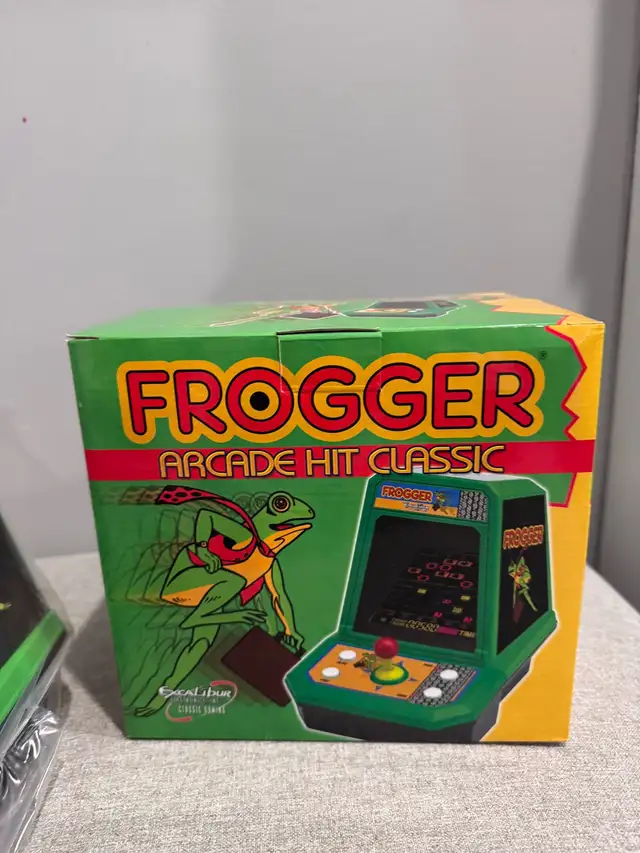 Frogger Mini Table Top Arcade Game in Toys & Games in Oakville / Halton Region - Image 2