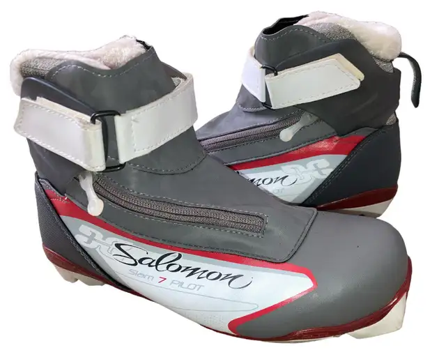 Bottes de skis femme Salomon Slam 7 Pilot SNS gris 10.5 in Ski in City of Montréal - Image 2