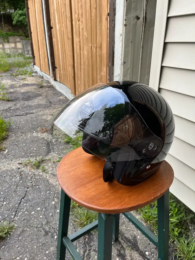 Casque de moto Harley Davidson in Motorcycle Parts & Accessories in Sherbrooke - Image 4